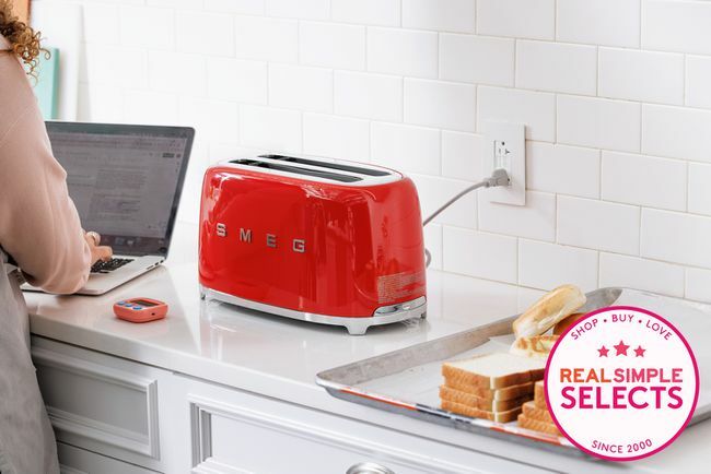 Real Simple selecteert Smeg 4-Slice Toaster Testen